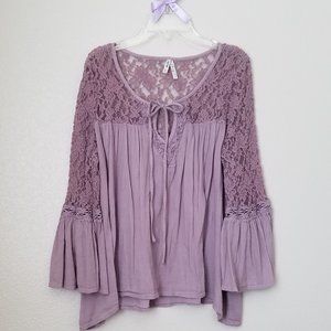Mudd Boho Peasant Purple/Lace Bell Sleeve Top